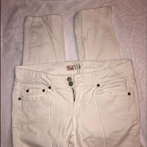 So skinny jeans size 5 EUC